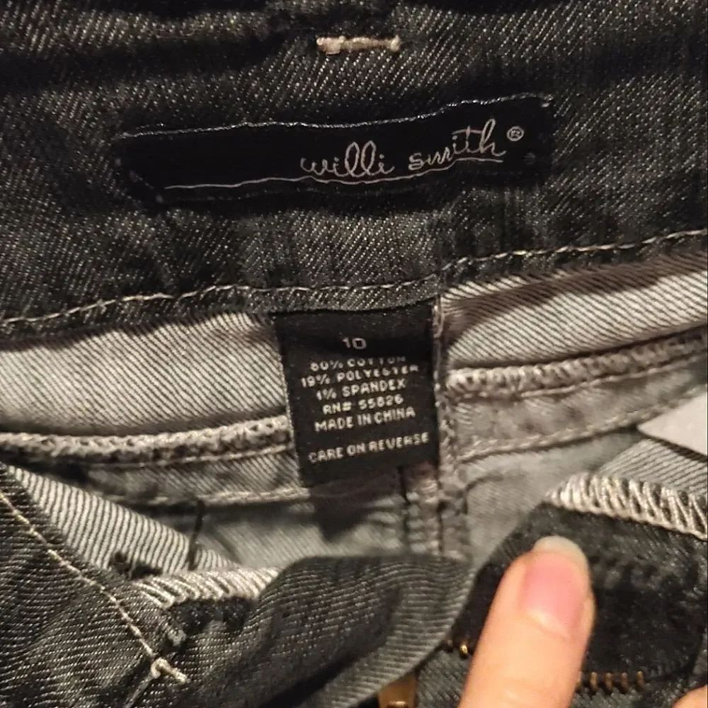 Pleated Denim Mid Rise Bermuda Shorts - Picture 5 of 8